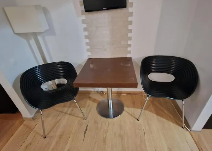 Studio Stefan Double Bed Plus Sofa Bed *